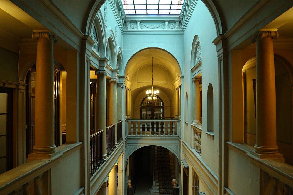 Espace atrium Cinévaugien